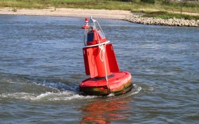 Netherlands inland waterway trip – Battling up the River Waal and Arnhem