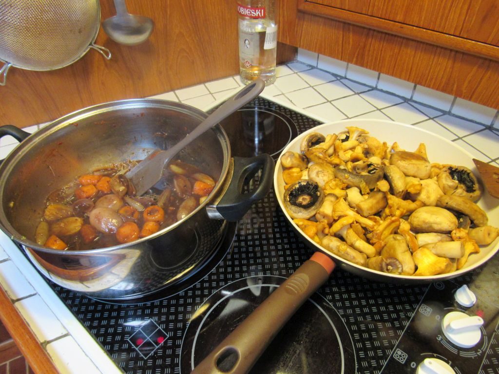 Cooking on board - Mushroom Bourgignon