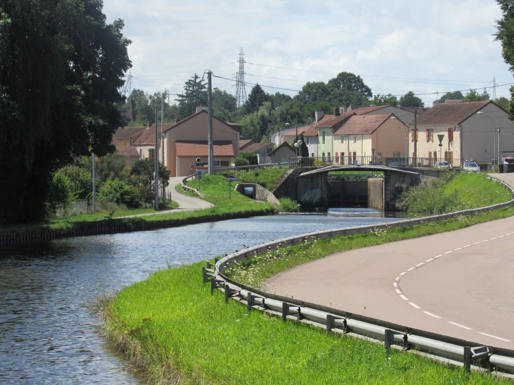 Canal du Centre - St Leger to Montchanin
